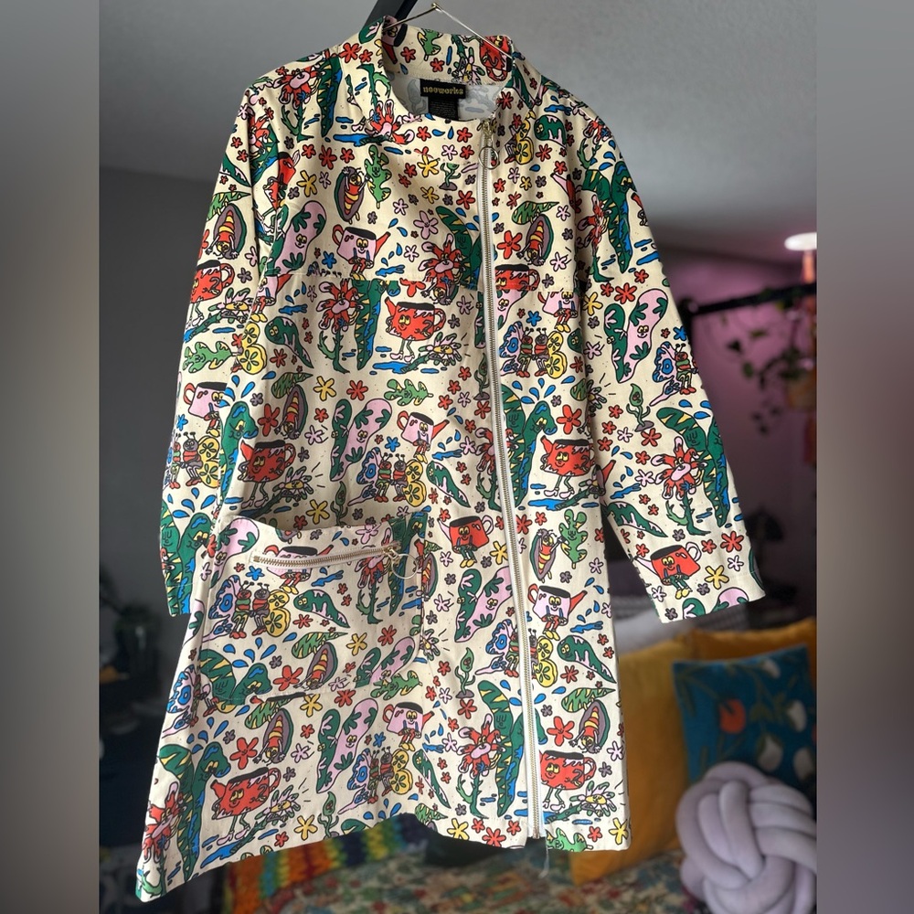Nooworks Bug Out Art Teacher, Large, NWOT